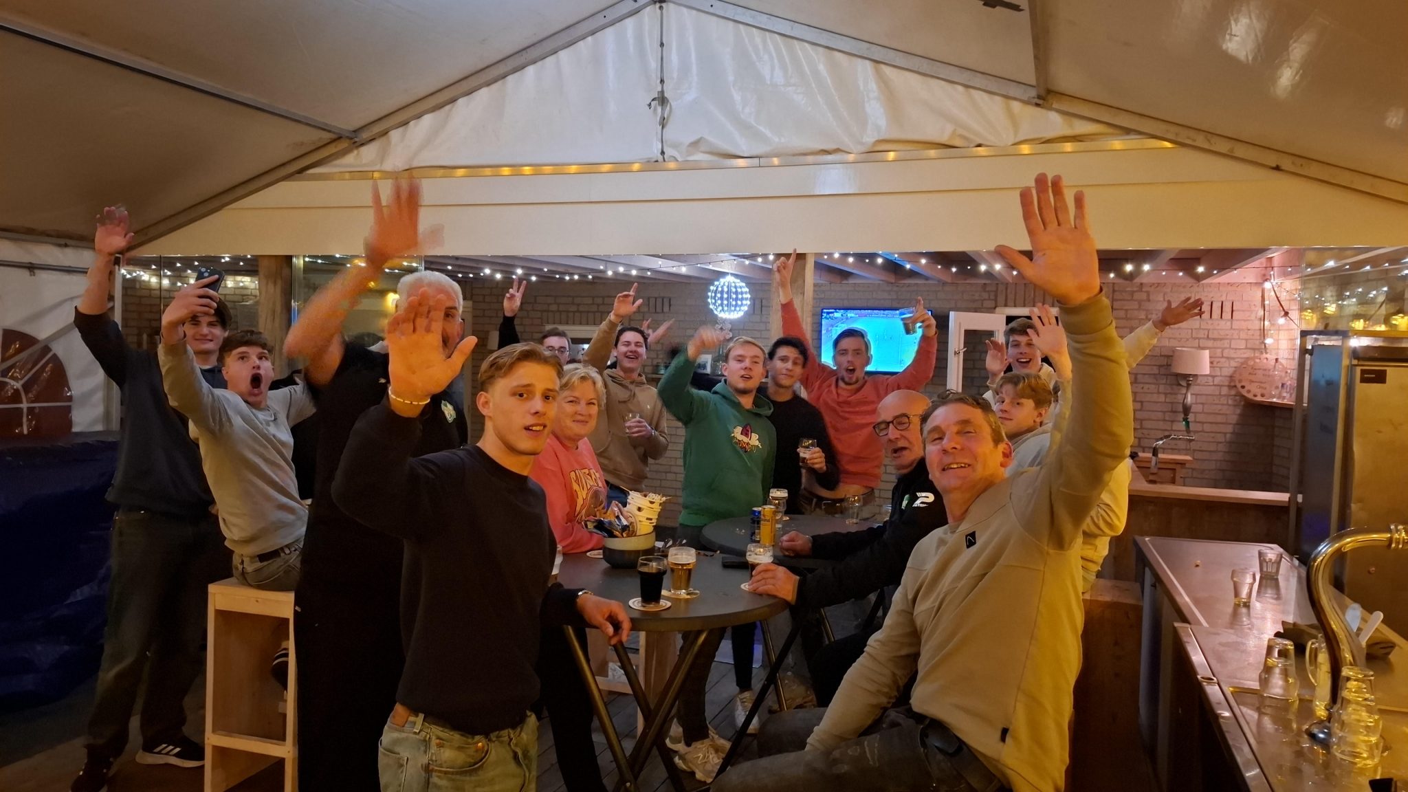 Eendracht zaterdag 2 wint op deze zonnige zaterdag van RKSV Driel 2 (2-3)