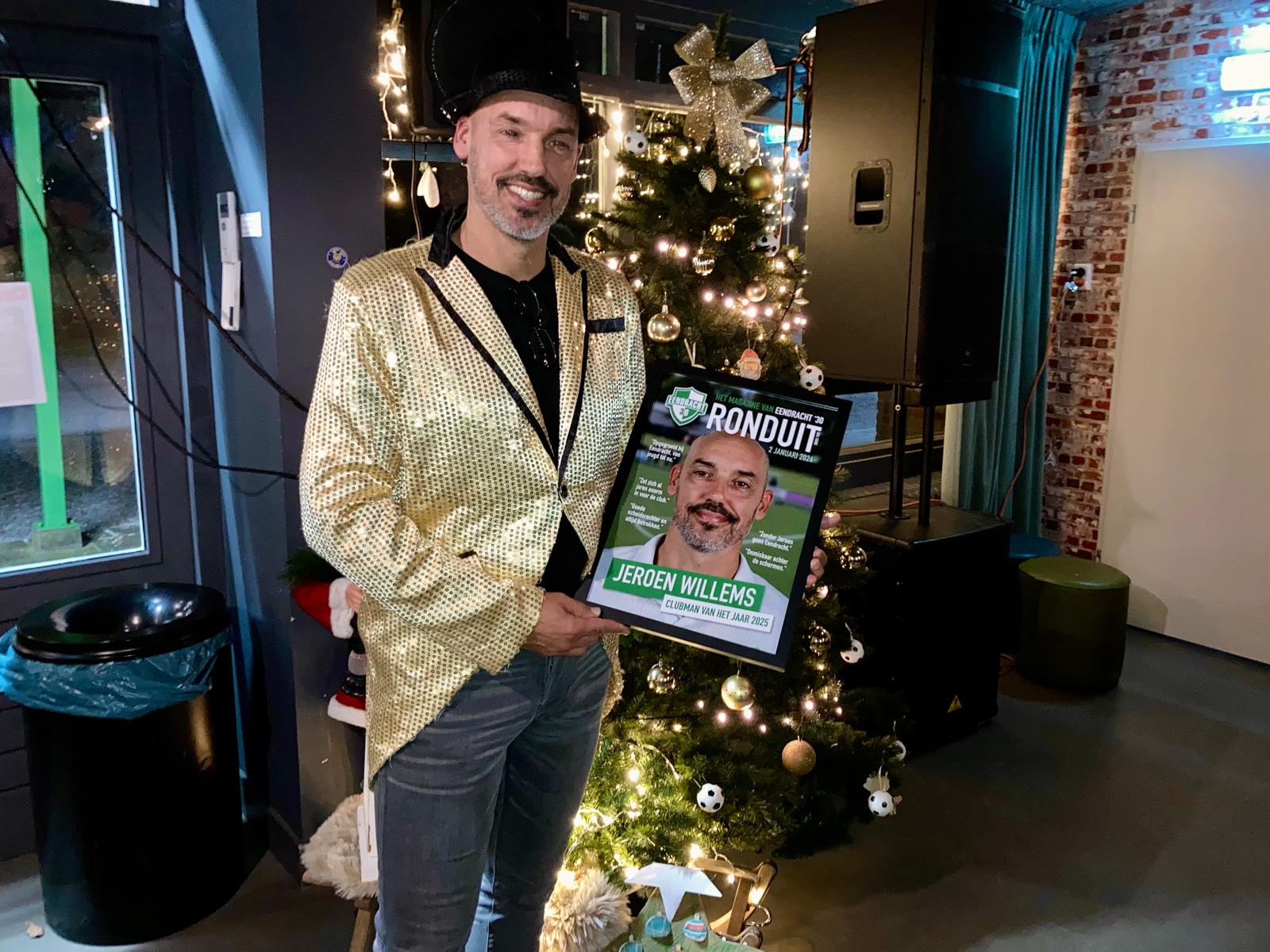 Jeroen Willems gehuldigd als Clubman tijdens Silvesterparty