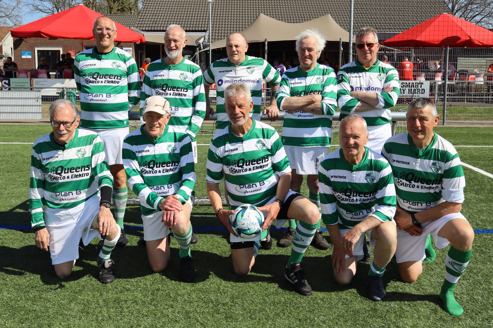 Walking Footballteam uit Pribyslav bij Astrantia en Eendracht ’30